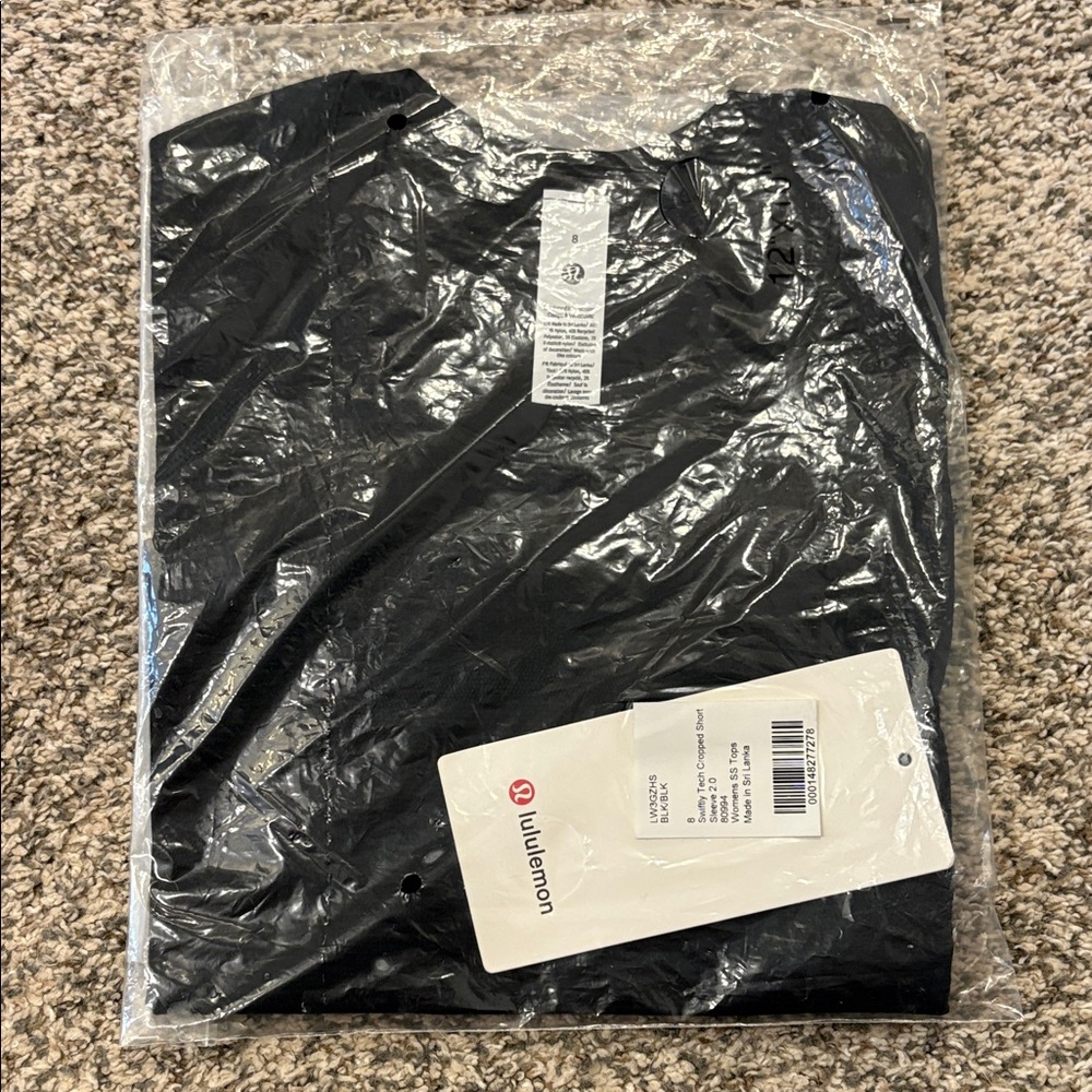 Lululemon Swiftly Tech Cropped short sleeve 2.0, sz 8, black, NWT